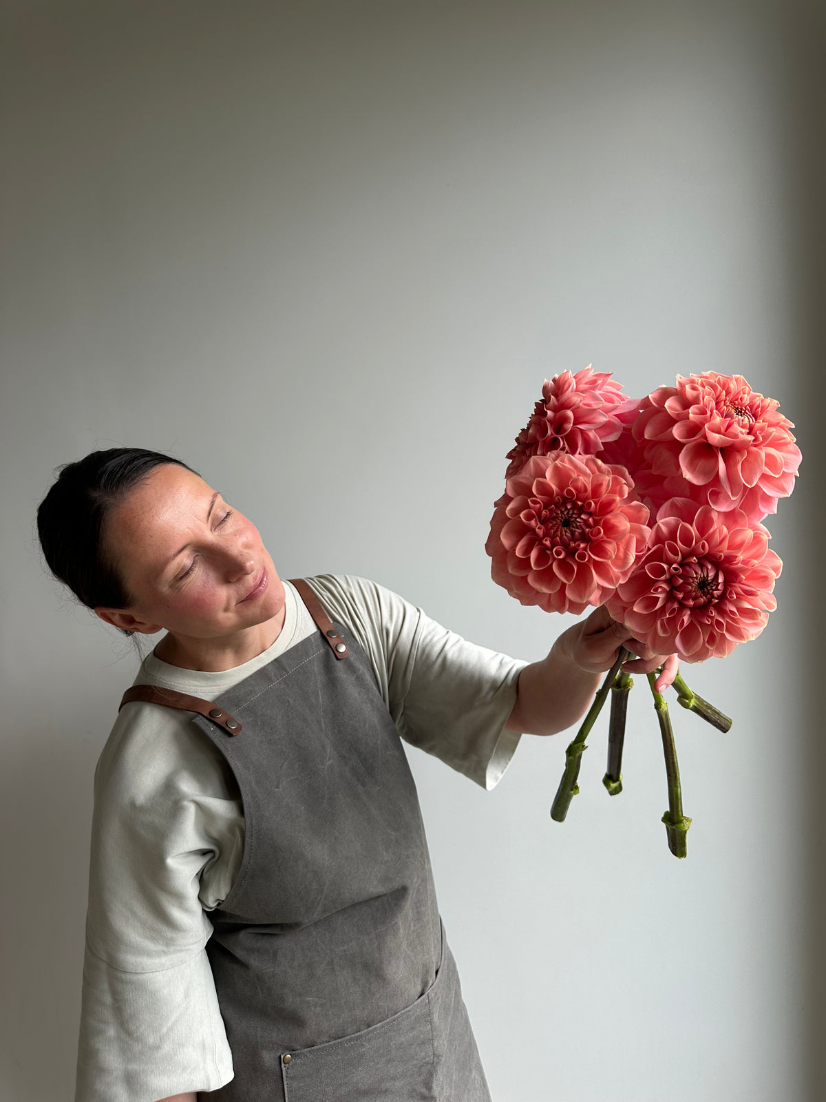 Dahlia Romance-FluffyFlower